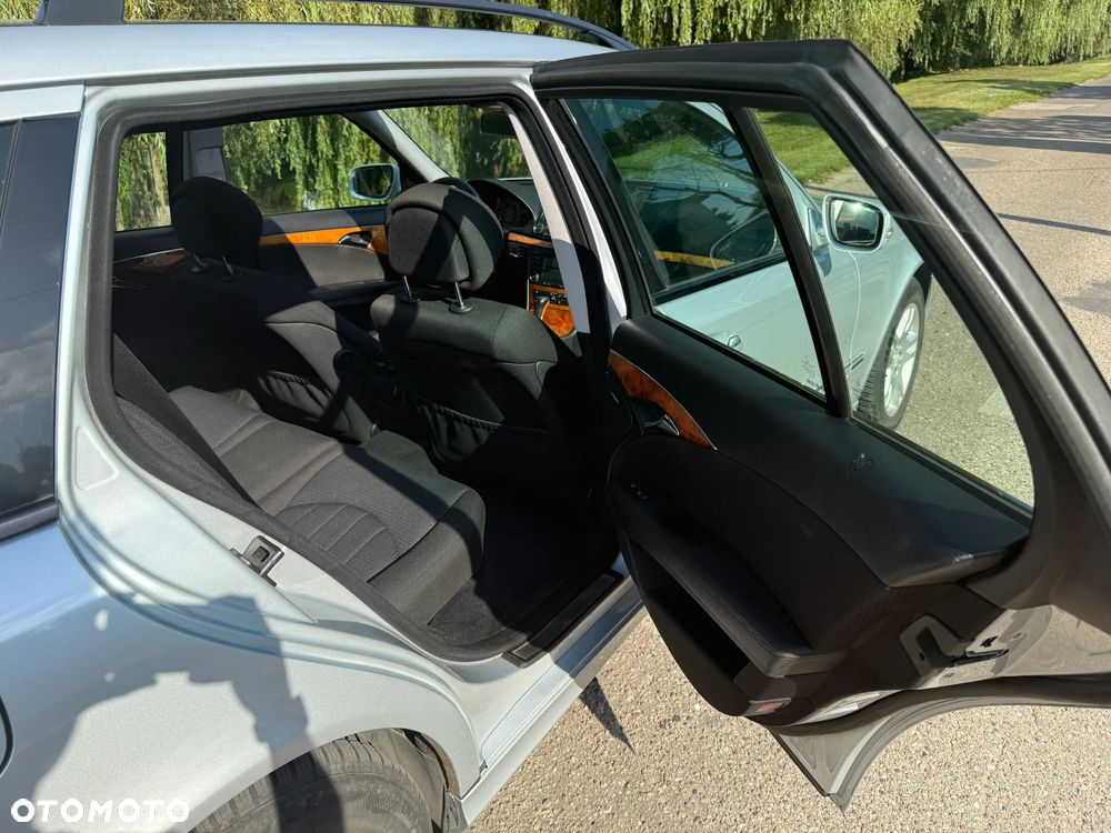 Mercedes-Benz Klasa E 220 T CDI Automatik Elegance - 10
