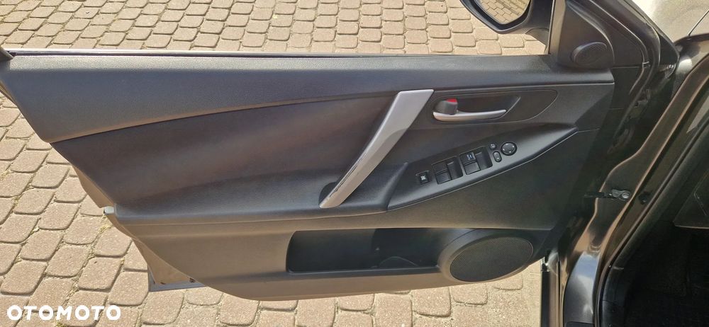 Mazda 3 - 16
