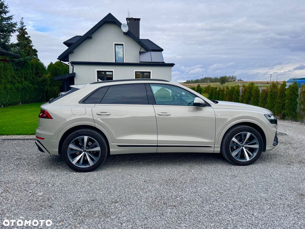 Audi Q8 - 4
