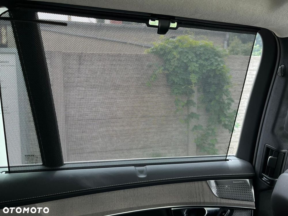 Volvo XC 90 - 22
