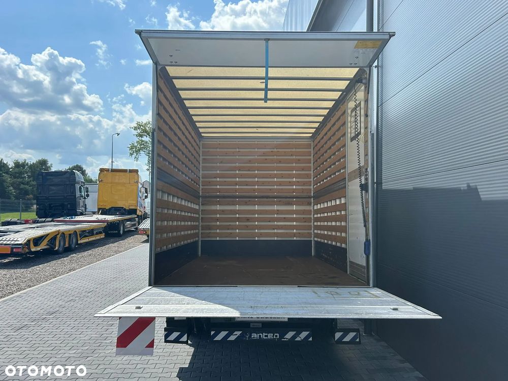 Iveco Daily 35C14 Kontener 8 palet + winda 800kg + drzwi boczne **Klima**Serwis**Sprowadzony**2019R** - 6