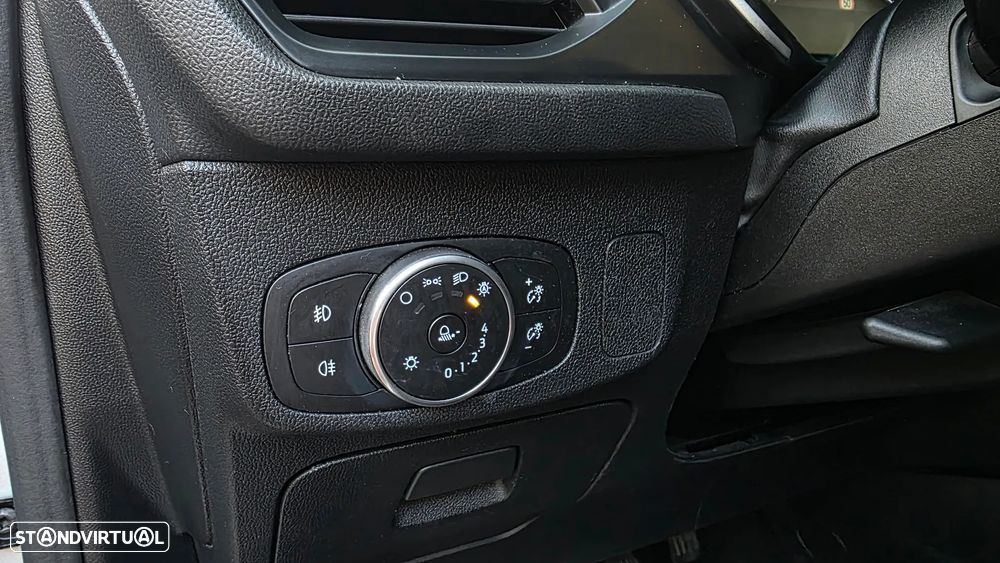 Ford Focus 1.0 EcoBoost Hybrid TITANIUM DESIGN - 26