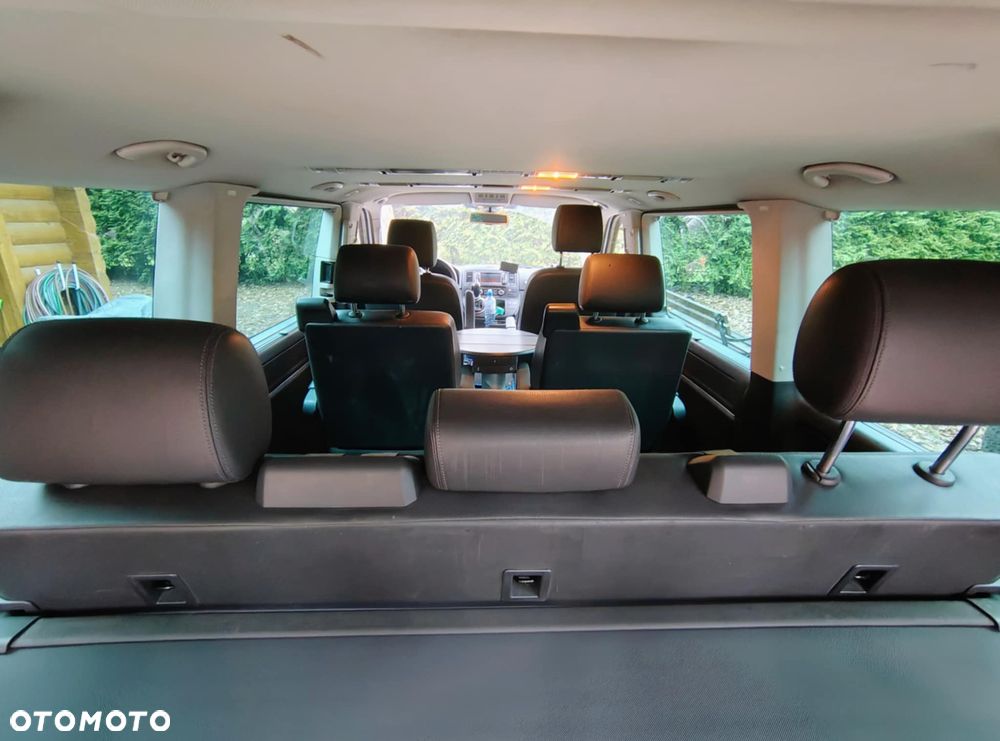 Volkswagen Multivan - 19