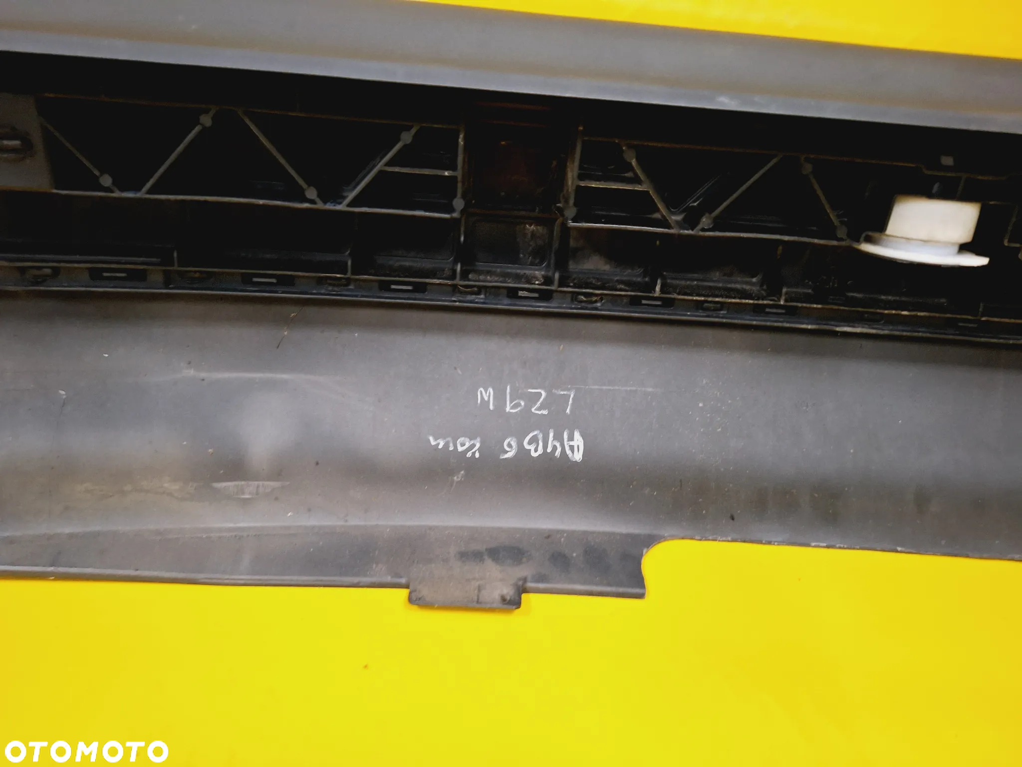 ZDERZAK TYŁ TYLNY AUDI A4 B6 KOMBI LAK: LZ9W NR431 - 24