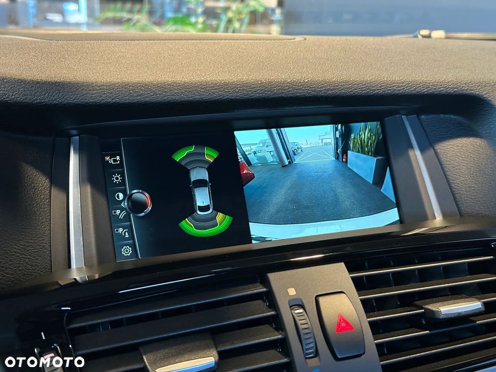 BMW X4 xDrive20i xLine - 17