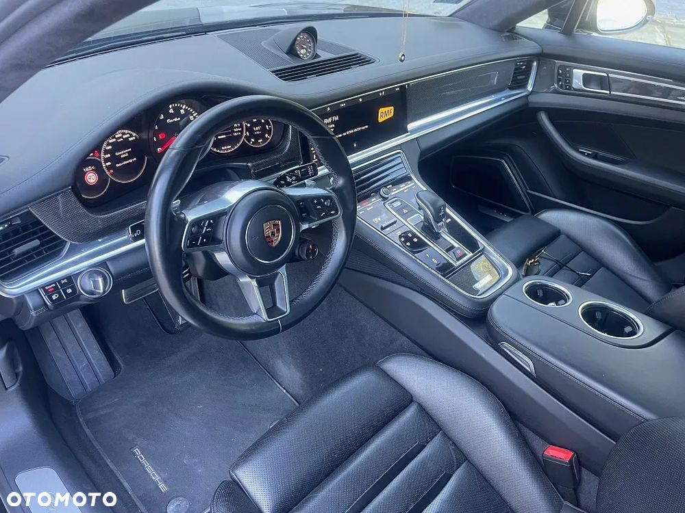 Porsche Panamera Turbo Executive - 8