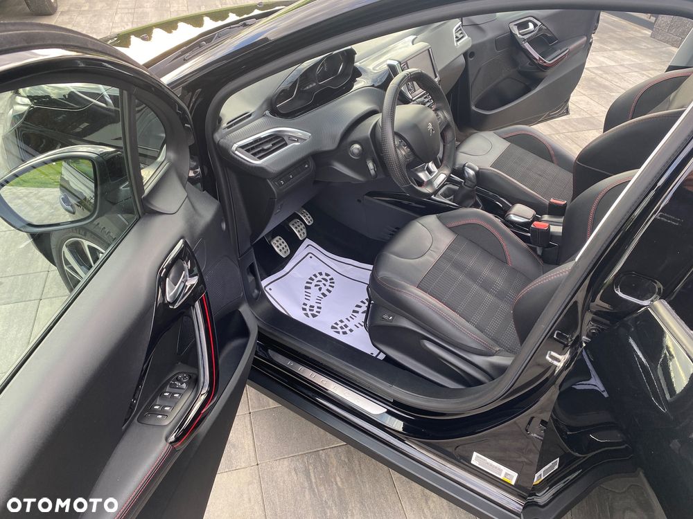 Peugeot 2008 PureTech 110 Stop&Start GT-Line Edition - 20