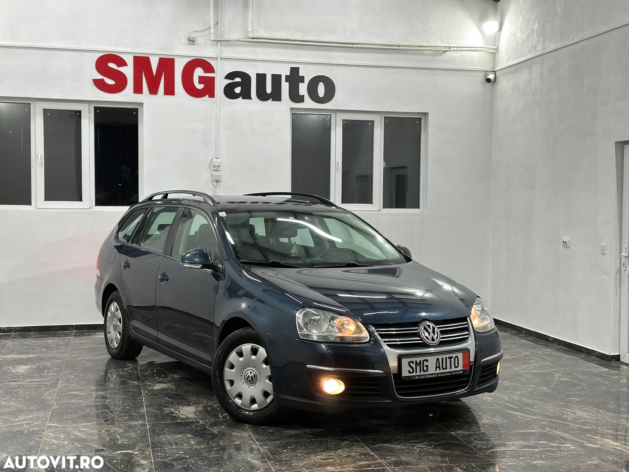 Volkswagen Golf 1.9 TDI BlueMotion Comfortline - 2