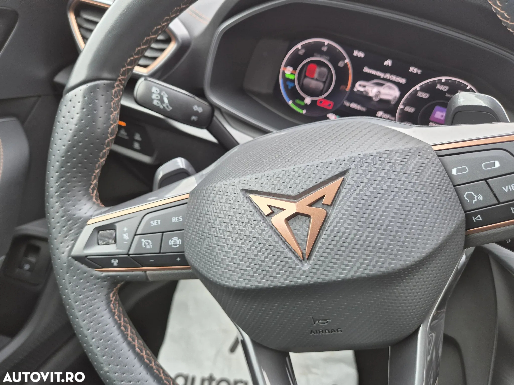 Cupra Formentor 1.4 e-Hybrid DSG - 16