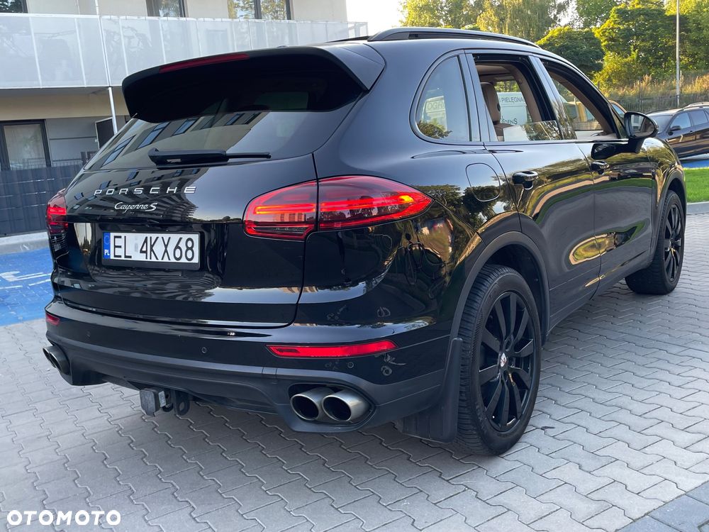 Porsche Cayenne S Platinum Edition - 6