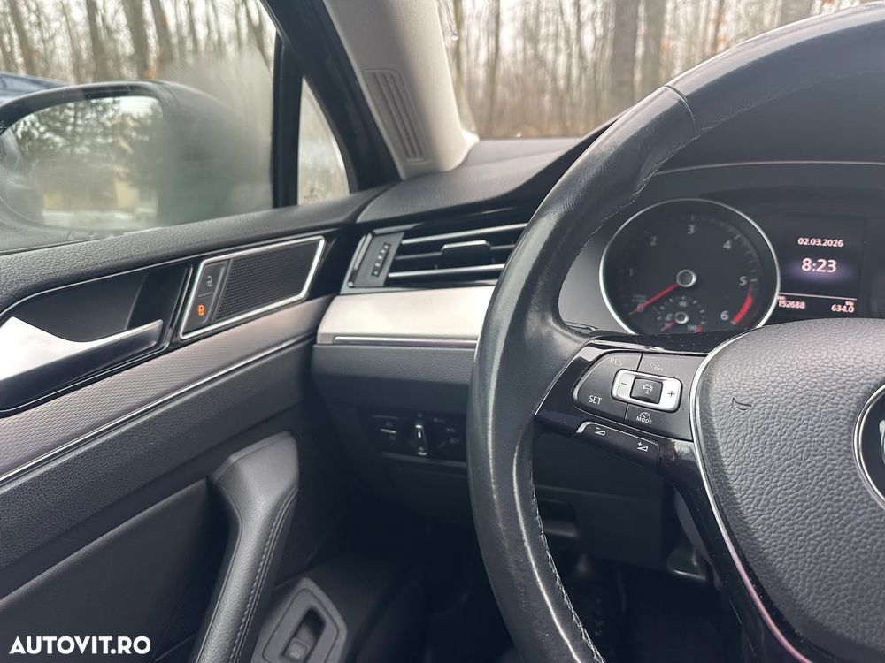 Volkswagen Passat 2.0 TDI SCR DSG Highline - 6