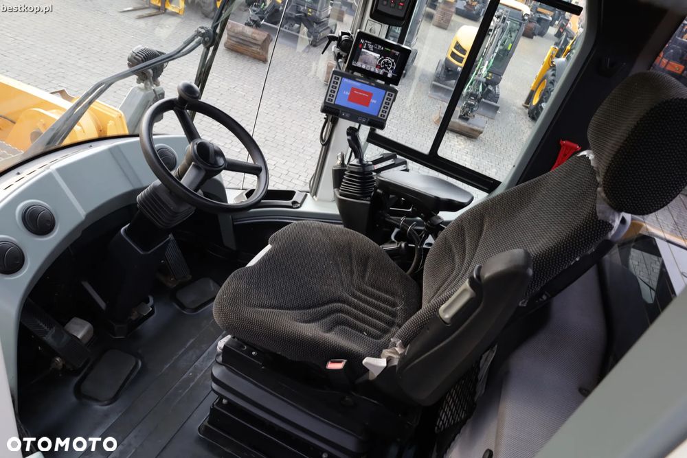 Liebherr L566 XPower - 27