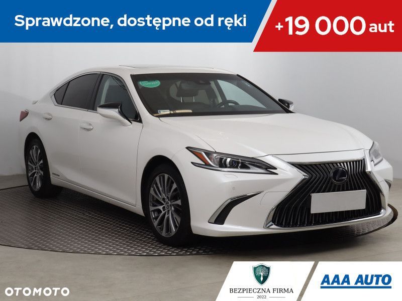 Lexus ES - 1
