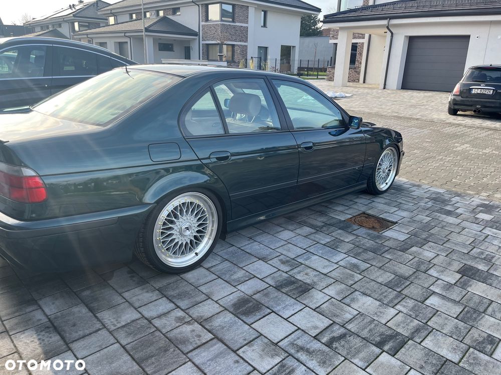 BMW Seria 5 528i - 14