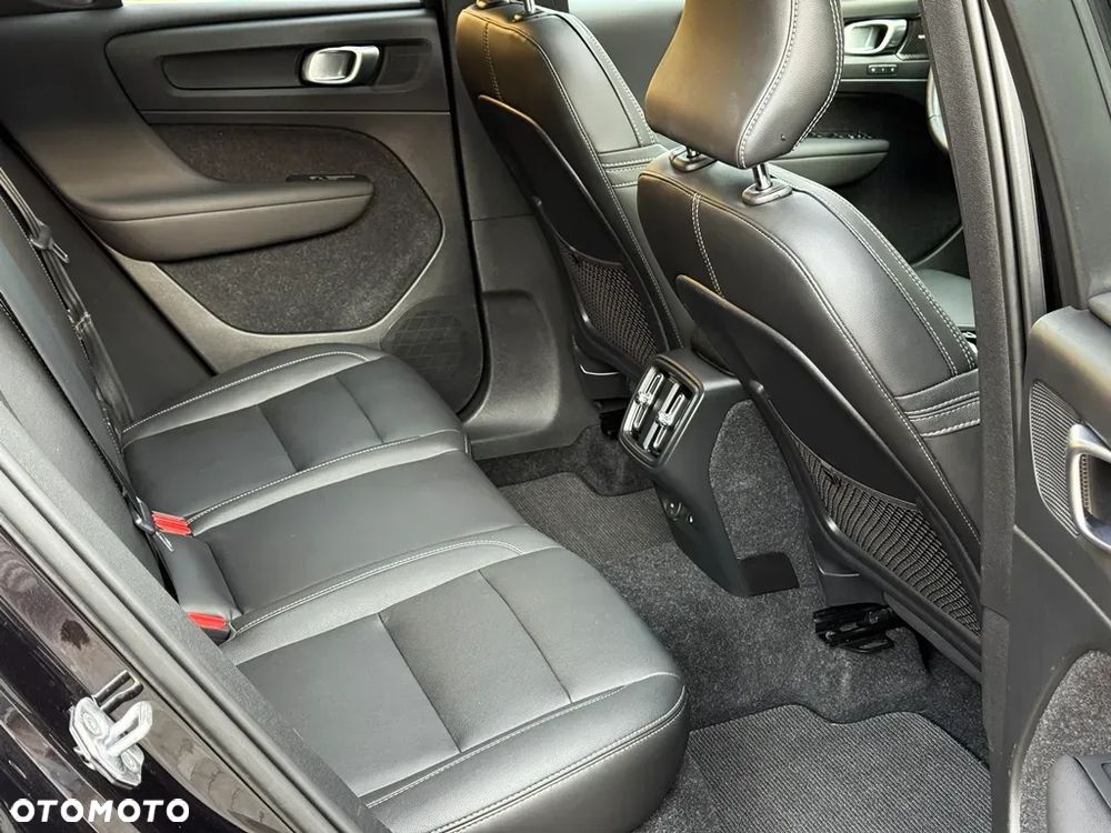 Volvo XC 40 D4 AWD Geartronic Inscription - 17