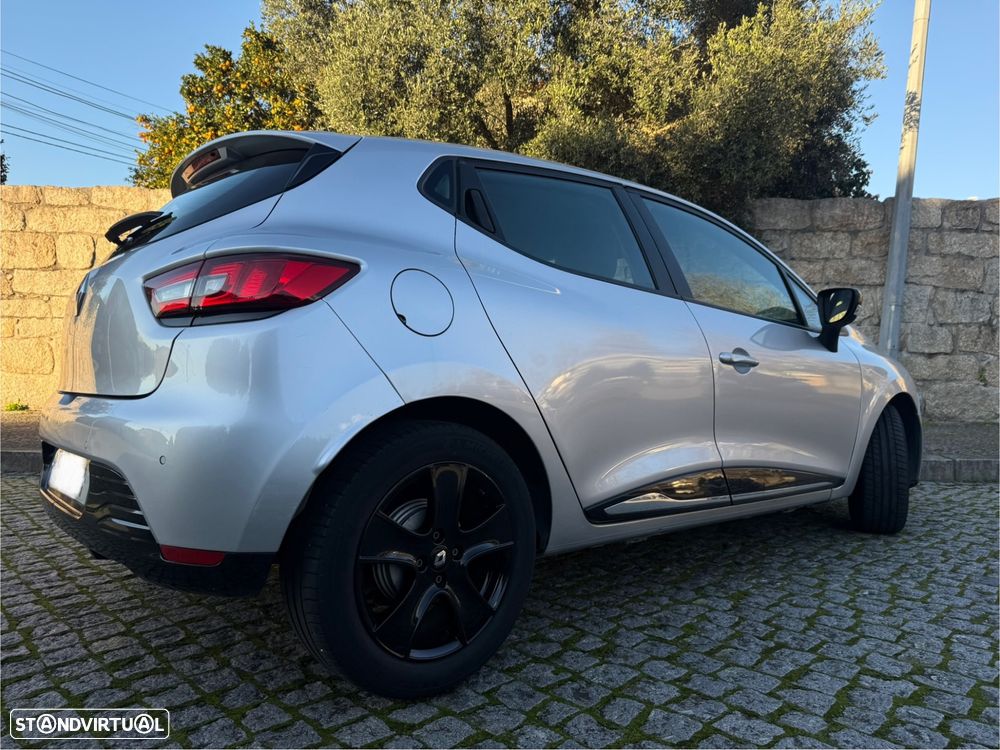 Renault Clio 1.5 dCi Confort - 11