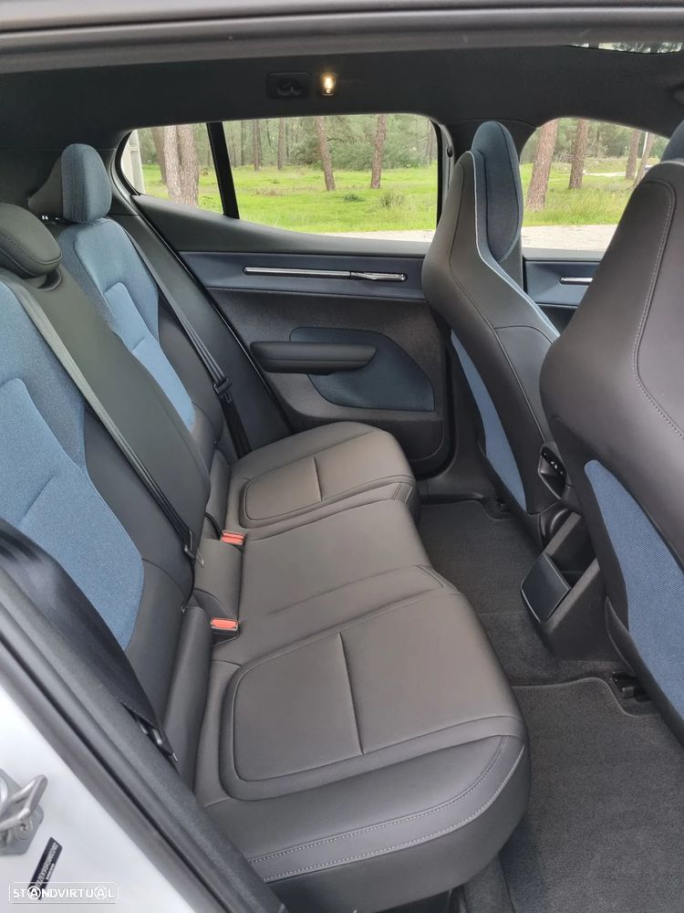 Volvo EX30 69 kWh Twin Motor Ultra - 9