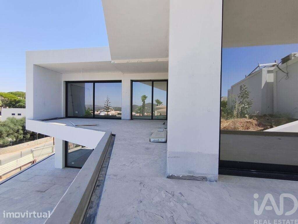 Casa / Villa T4 em Loulé (São Clemente) de 341,00 m2 - Grande imagem: 3/30