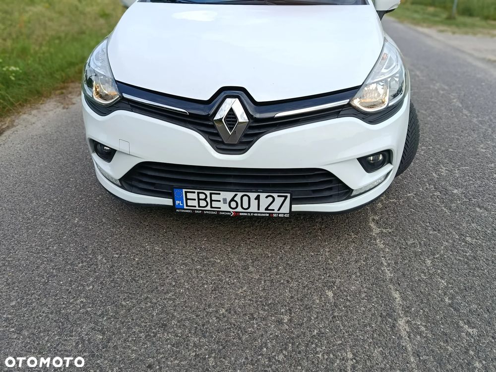 Renault Clio - 9