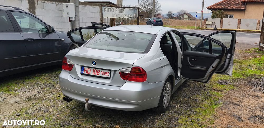 BMW Seria 3 325xi - 19