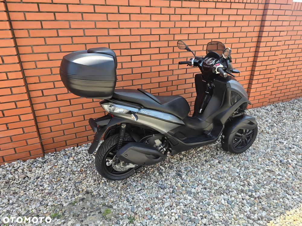 Piaggio MP-3 - 13