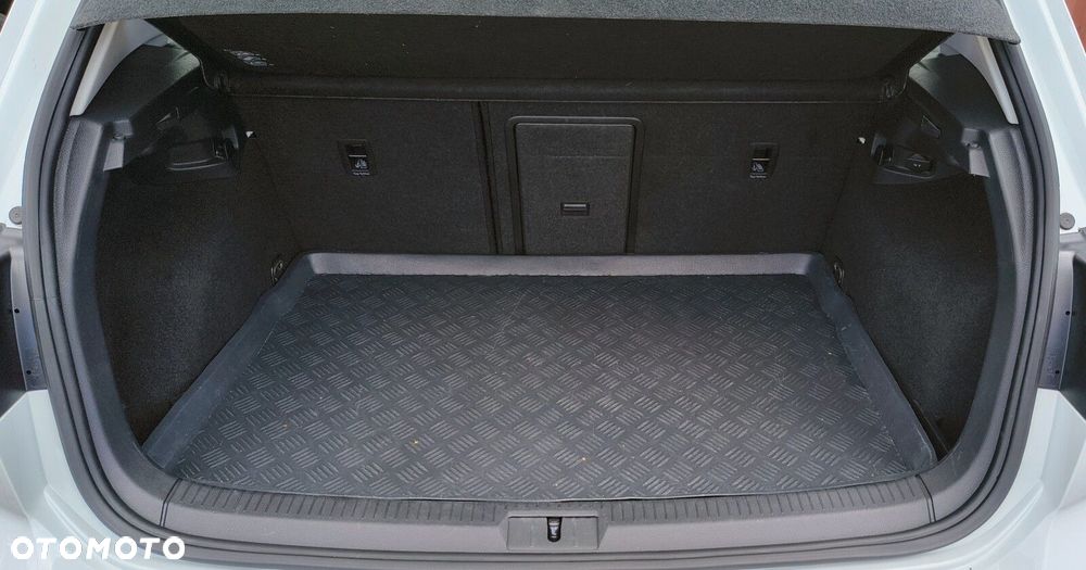 Volkswagen Golf - 13