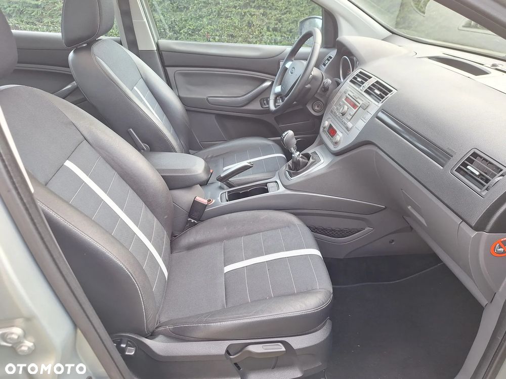 Ford Kuga 2.0 TDCi Titanium - 30
