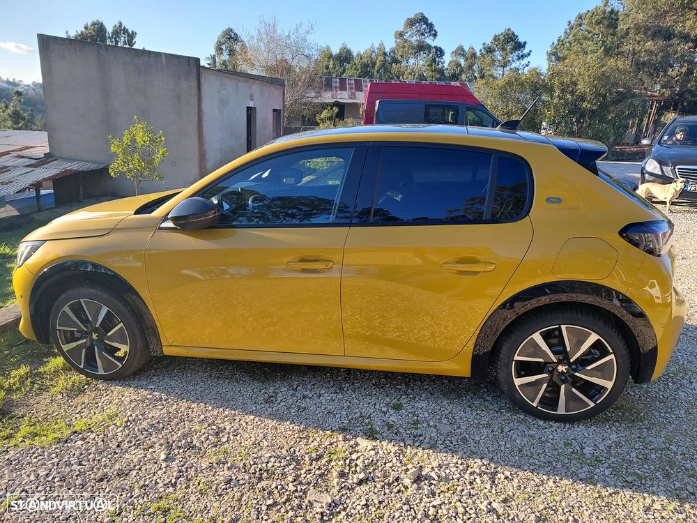 Peugeot e-208 GT Pack - 11