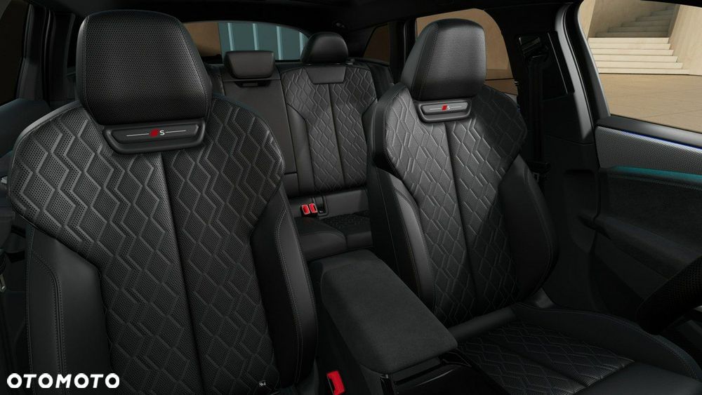 Audi A6 Avant e-tron - 13