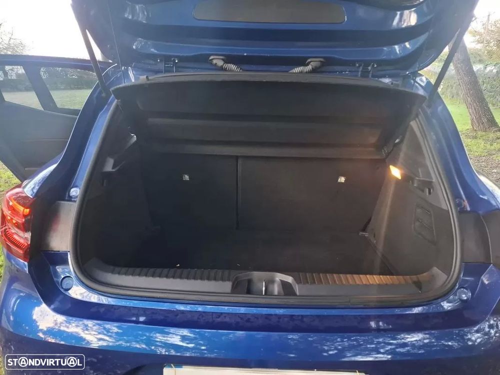 Renault Clio 1.5 Blue dCi Techno — fotografia 15