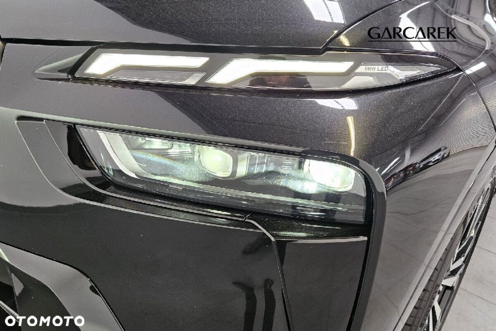 BMW X7 - 9