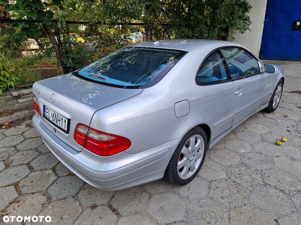Mercedes-Benz CLK - 22