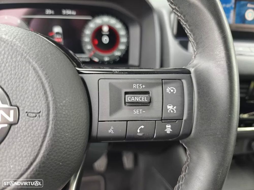 Nissan Qashqai 1.3 DIG-T N-Connecta LED - 30