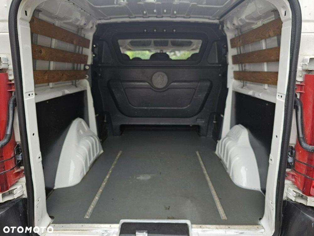 Peugeot Expert - 12