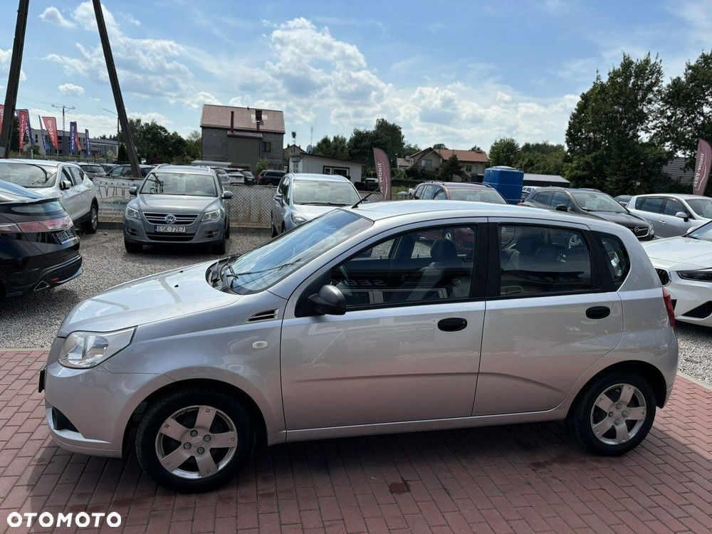 Chevrolet Aveo - 12