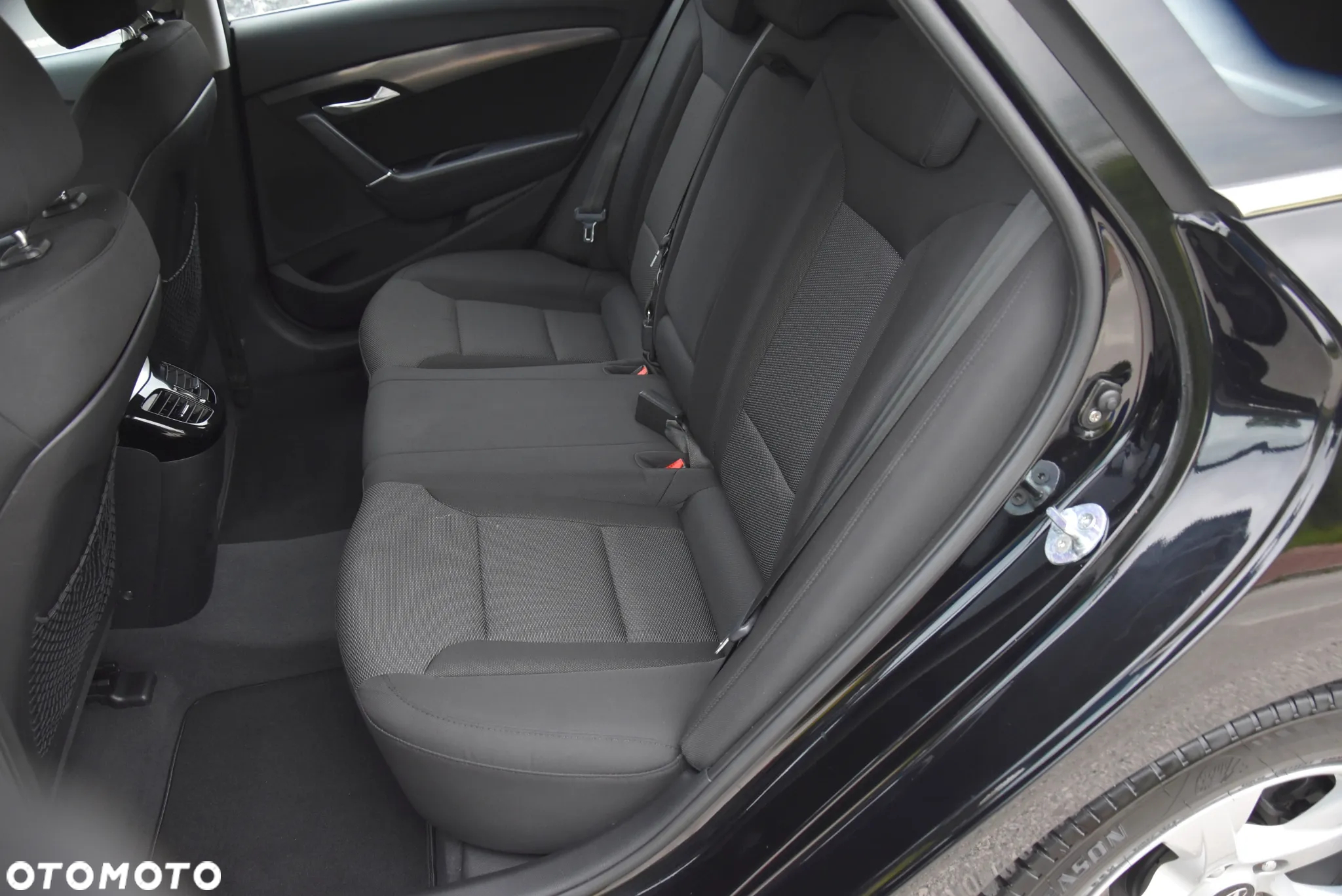 Hyundai i40 1.6 GDI Comfort + - 26