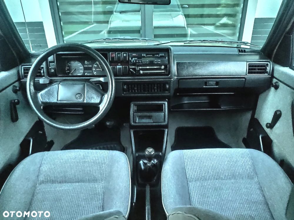 Volkswagen Golf - 12