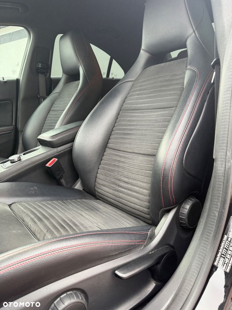 Mercedes-Benz CLA 180 AMG Line - 11