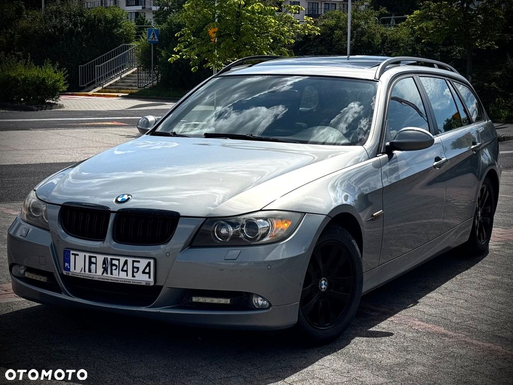 BMW Seria 3 318i - 1