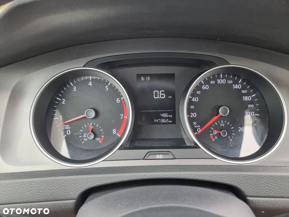 Volkswagen Golf - 11