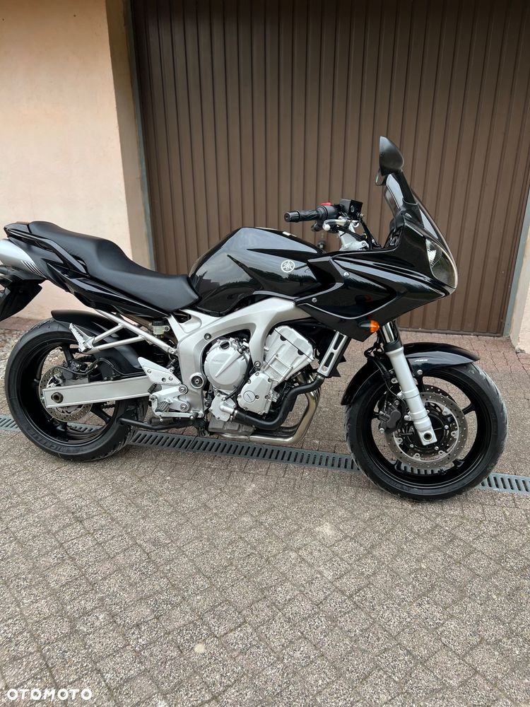 Yamaha FZ6 - 11