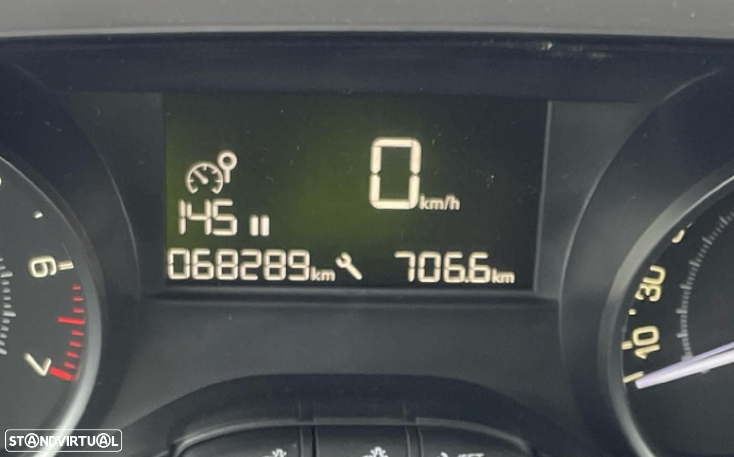 Peugeot 2008 - 6