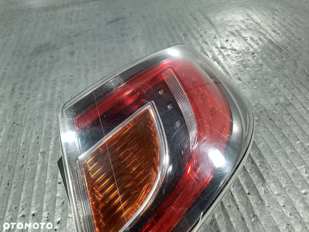 LAMPA TYLNA PRAWA MAZDA 6  GS1F-51150 220-41055 HATCHBACK - 2