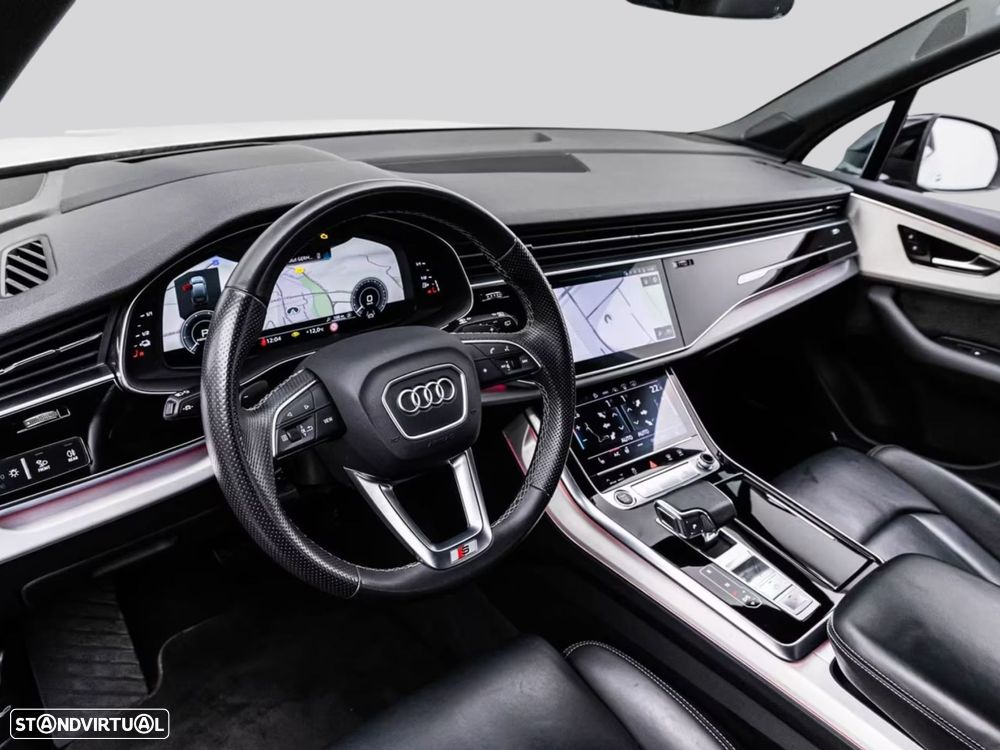 Audi Q7 - 10
