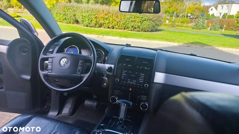 Volkswagen Touareg 3.0 V6 TDI DPF Automatik Individual - 23