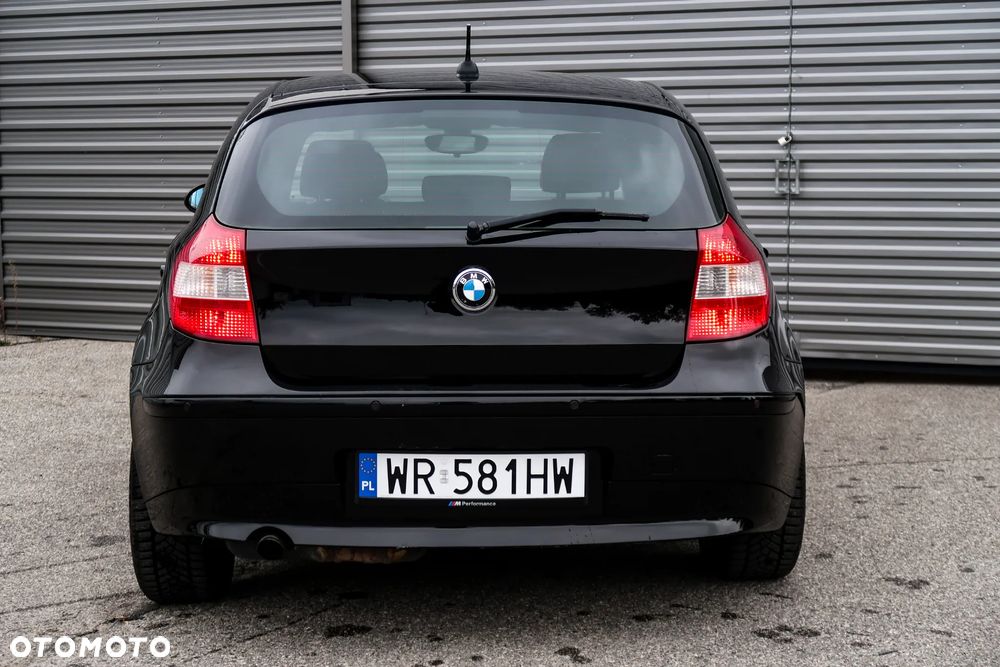 BMW Seria 1 116i - 11