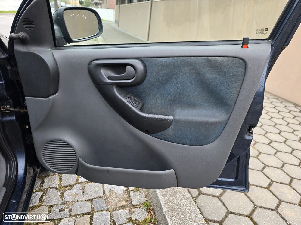 Opel Corsa 1.7 DTi 16V Confort - 18