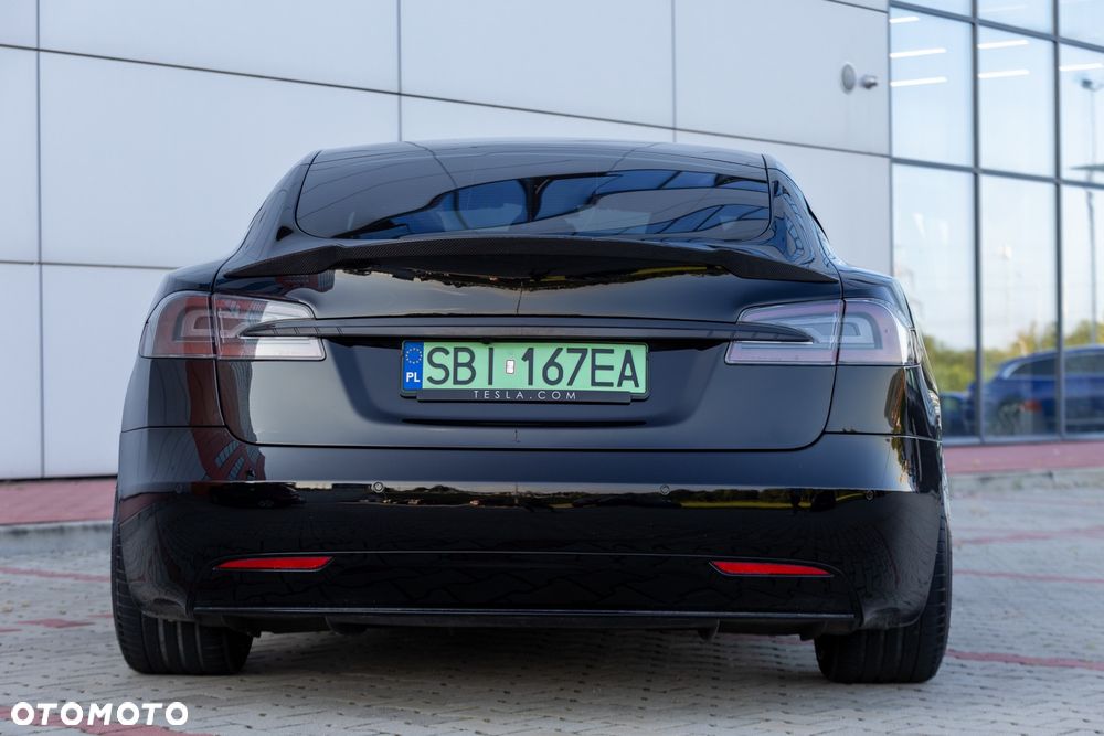 Tesla Model S - 14