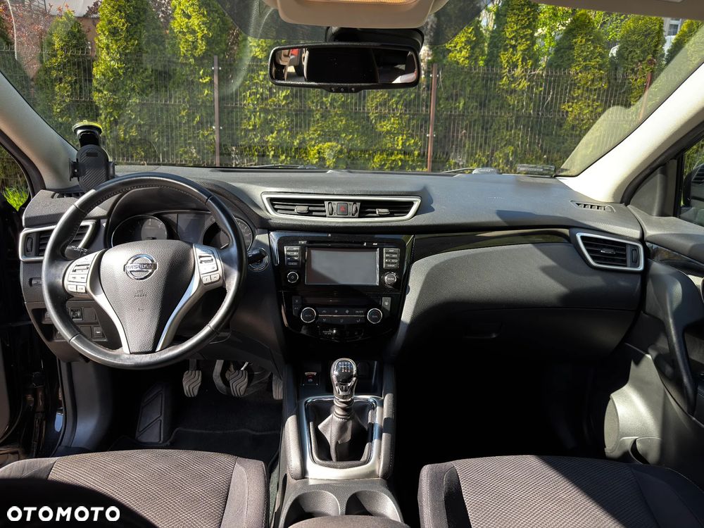 Nissan Qashqai 1.2 DIG-T N-Connecta EU6 - 13