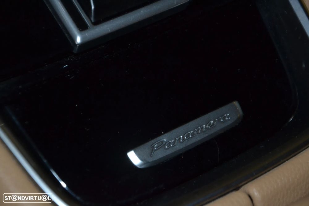 Porsche Panamera Sport Turismo 4 E-Hybrid Platinum Edition - 39